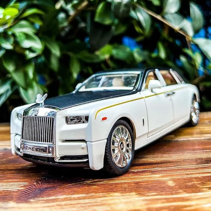 ROLLS ROYS PHANTON 1:20 SCALE METAL